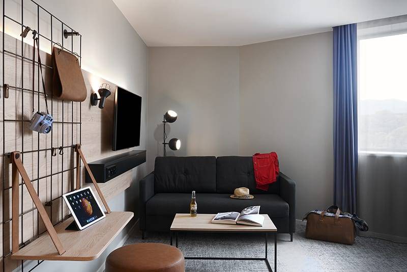 Moxy Sophia France